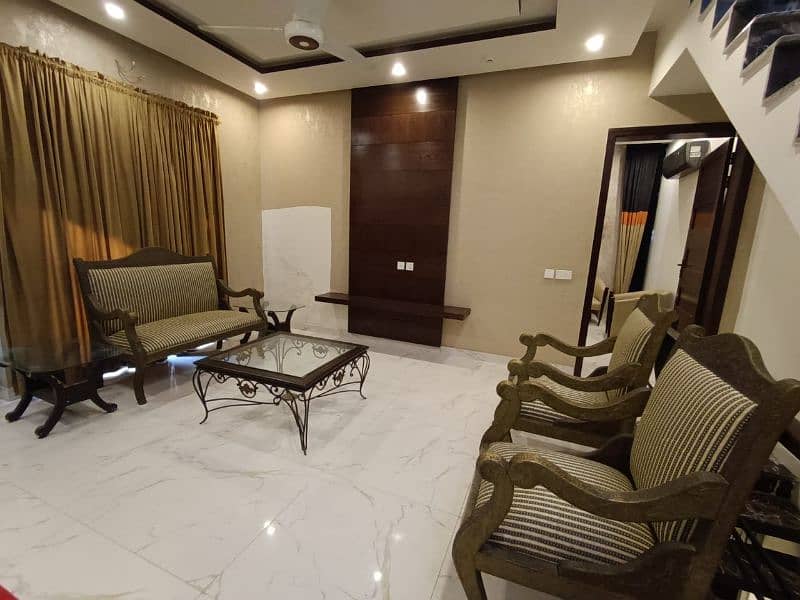 Luxury 5 Marla New Fully Furnished House Available For Short Rentals. 9