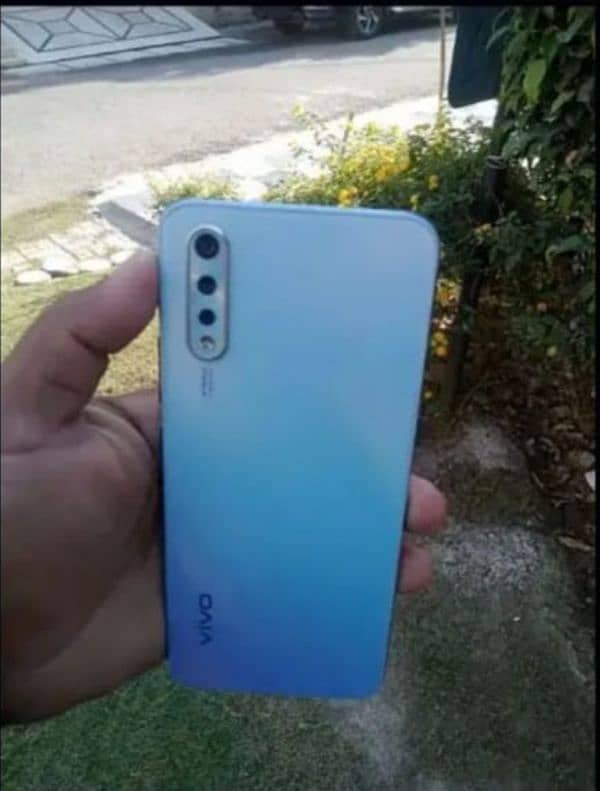 vivo mobile S1 4/128 condition 10 by 9 WhatsApp number. 03172647672 0