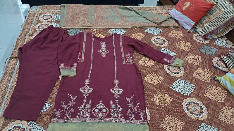 Stuffed khadar with fancy shawl 2