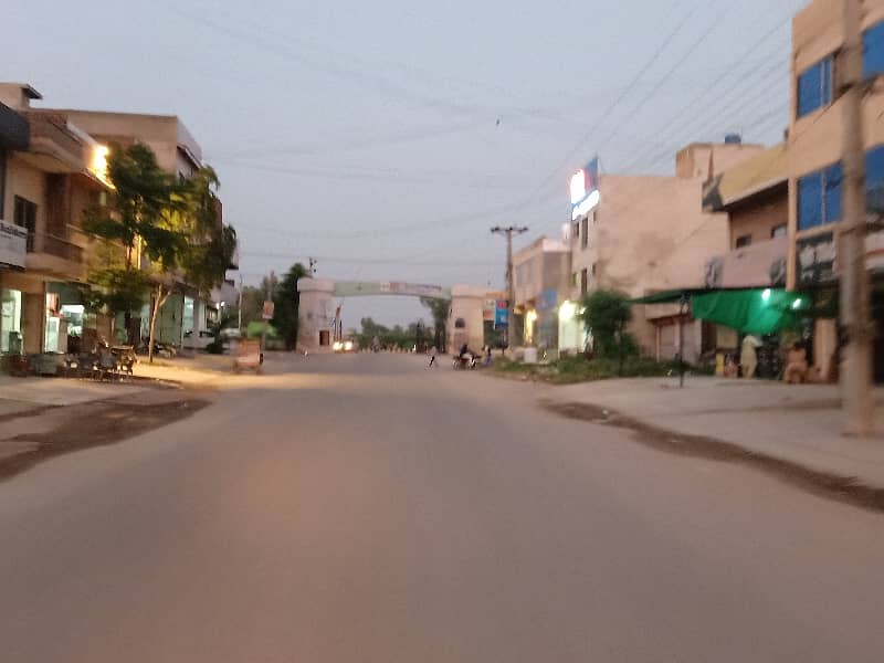 Buying A Main Double Road Commercial Plot In Elite Town - Block B Lahore? 6