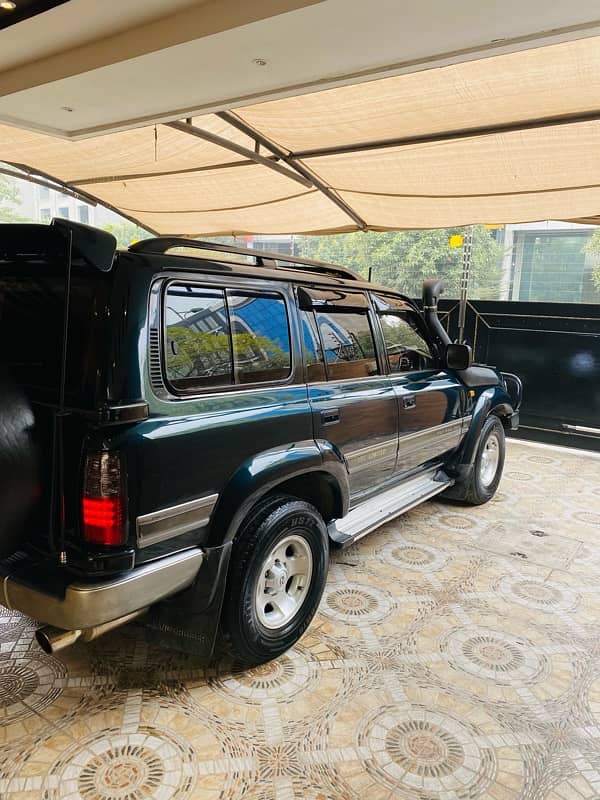 Toyota Land Cruiser VX 4.5 Petrol 1992 (80 SERIES) 3