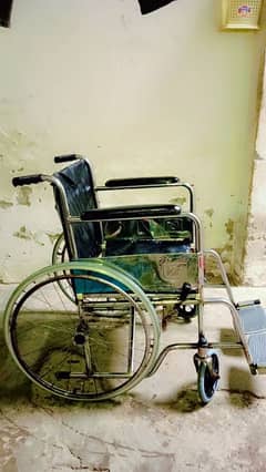 urgent sell wheel chair used me hai