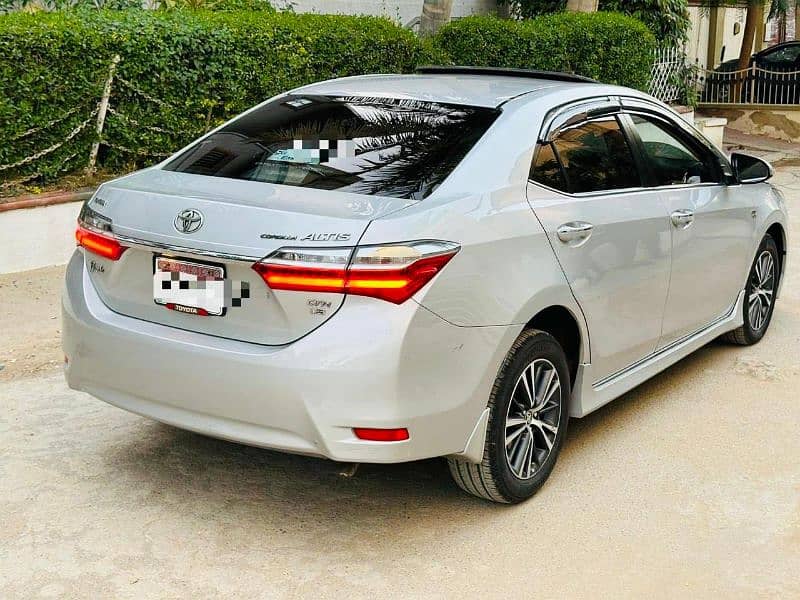 Toyota Altis Grande 2017 3