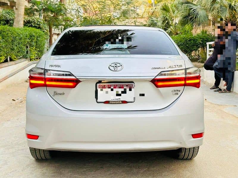 Toyota Altis Grande 2017 4