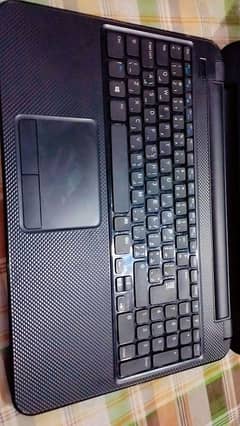 DELL LAPTOP FOR SALE. . .