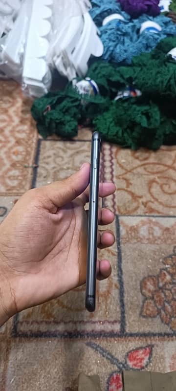 iPhone 8plus battery health 79% 64gb 10/10 no open no repair 0