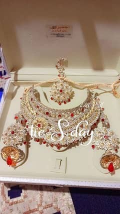 bridal jewelry set available in reasonable price