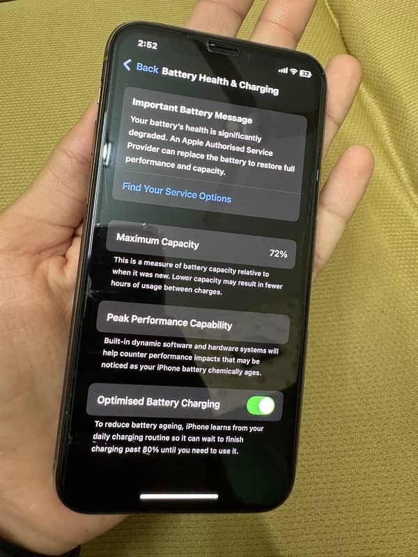 iphone 11 pro Non pta factory unlocked gol color 64gb 7