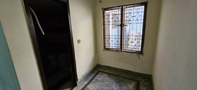 Abrar Estate Offers 1 Kanal Upper Portion For Rent In Revenue Society Near UMT University 7