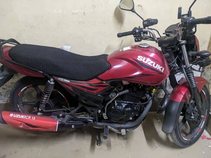 Suzuki GR150 0