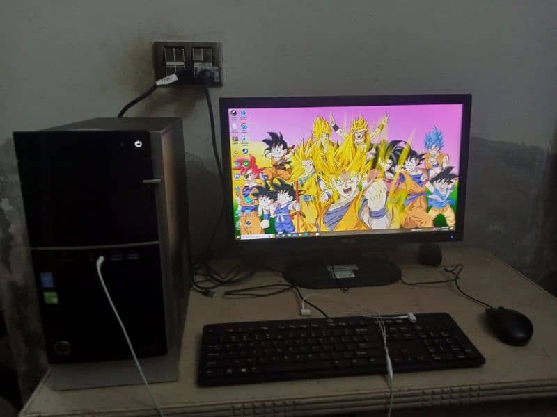 gaming PC with monitor keyboard mouse I5 4the gen no graphic card 0