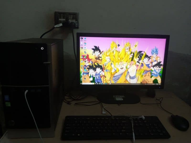 gaming PC with monitor keyboard mouse I5 4the gen no graphic card 3