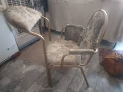 Nemaz Chair