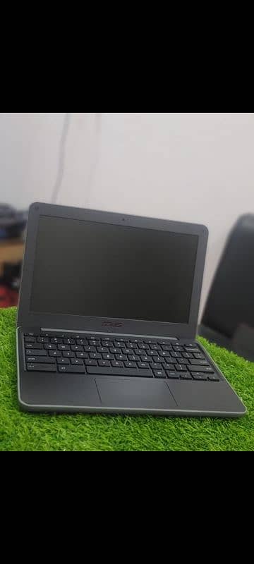 Asus c202 chromebook 4gb/16gb low price 1