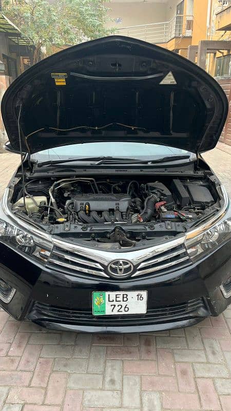 Toyota Corolla GLI 2016 new condition army officer used urgently sale. 2