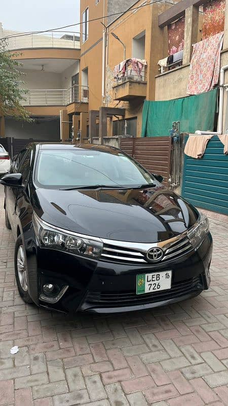 Toyota Corolla GLI 2016 new condition army officer used urgently sale. 8