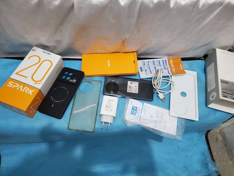 Tecno spark 20pro plus  8+8 256Gb 5mounth warranty full box 0