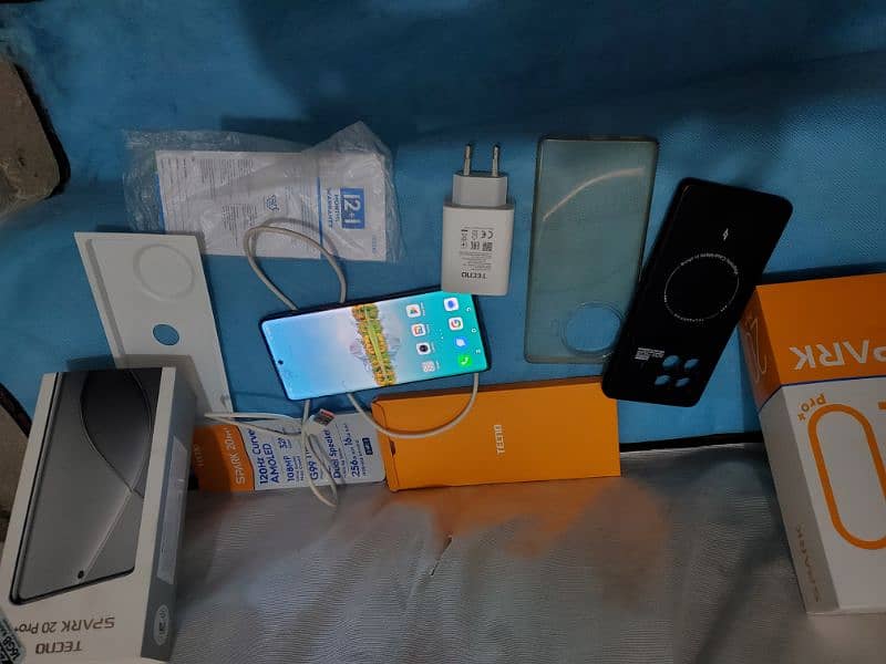 Tecno spark 20pro plus  8+8 256Gb 5mounth warranty full box 5