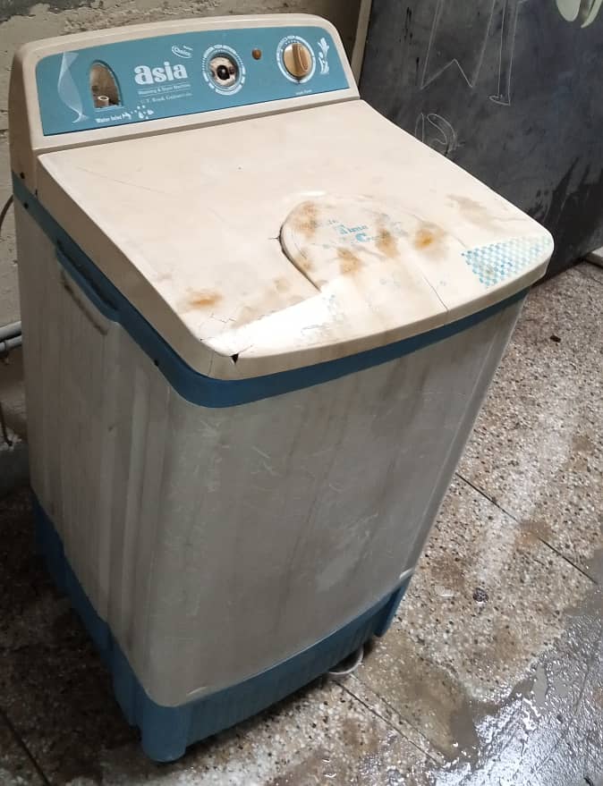 Washing Machine in very good condition 1