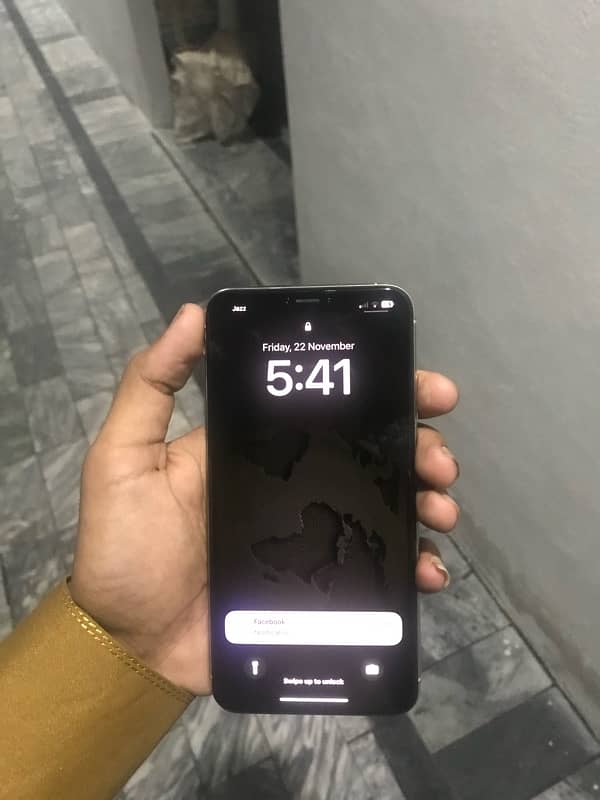 iphone xs max pta approved 256 gb 1