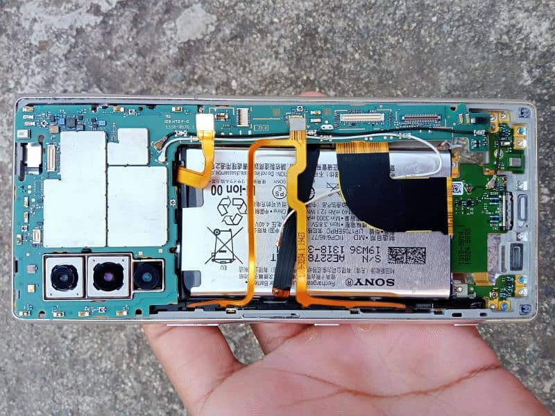 Sony Xperia 5 mark ll all parts,screen ke ilava 1