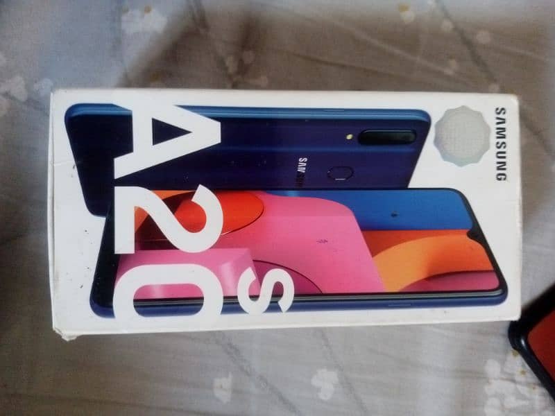 Samsung a20s 3/32 with box 0