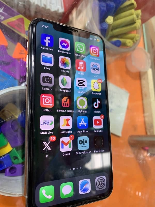 iPhone 11 pro 64GB PTA Approved contact 03007619472 4