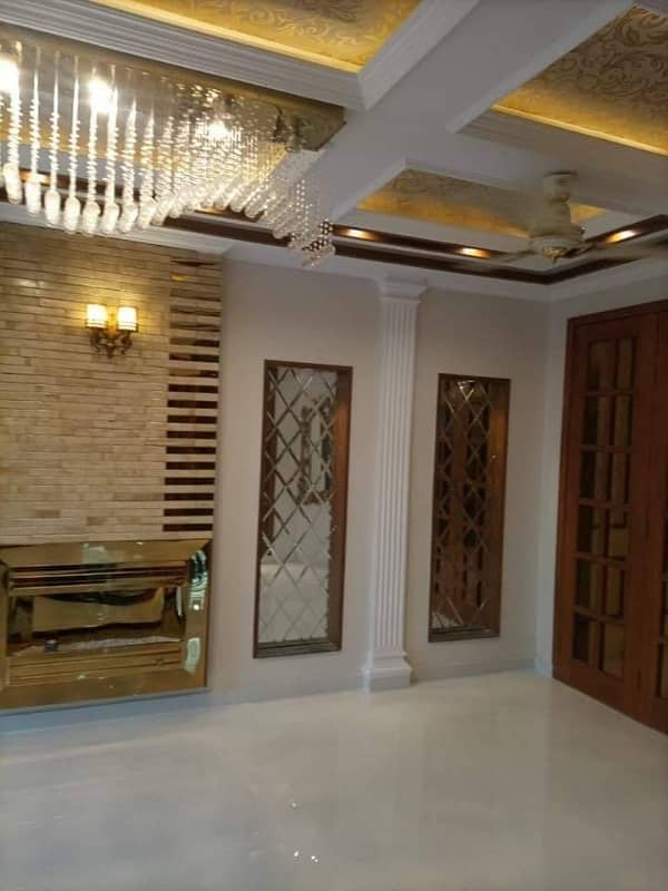 A Stunning Upper Portion Is Up For Grabs In Paragon City Paragon City 1