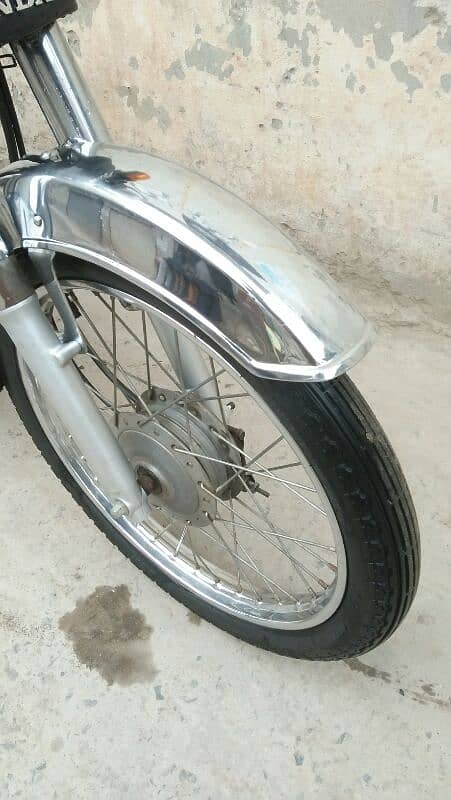 Honda 70cc bike 10