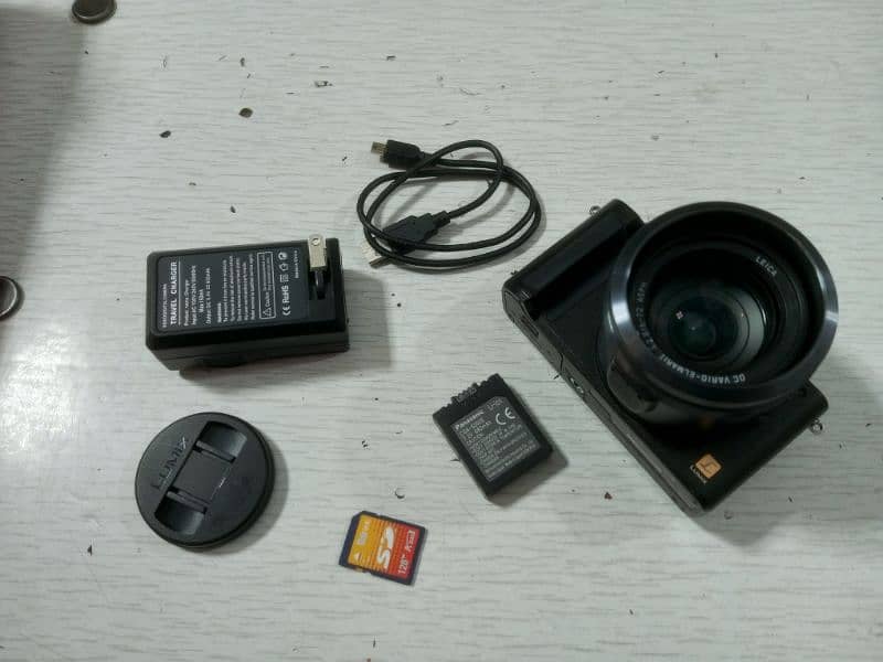 Panasonic lumix camera fz10 dcm video+photo s 2