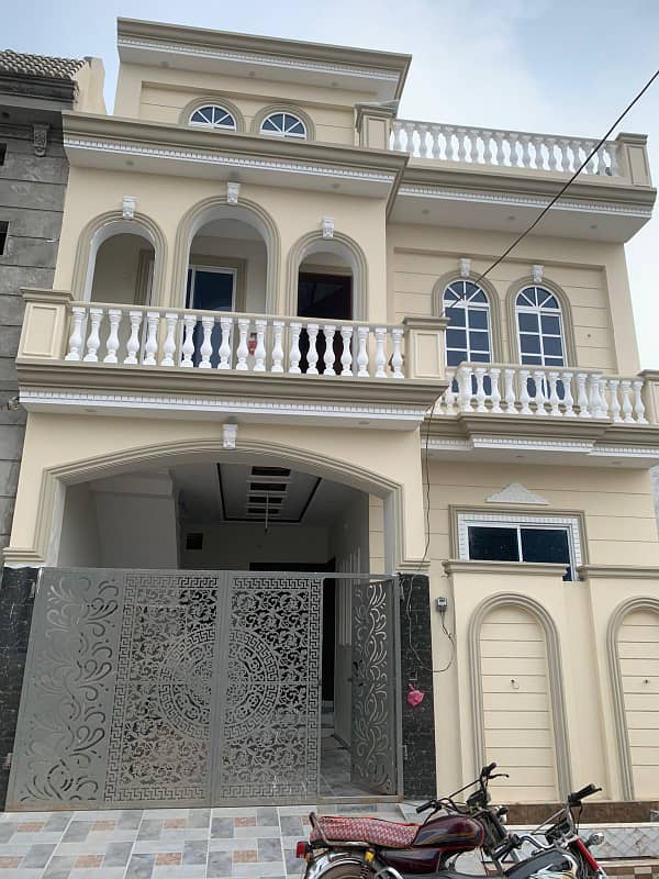 5 Marla 4 Bedroom House Available for Sale, Sargodha 0