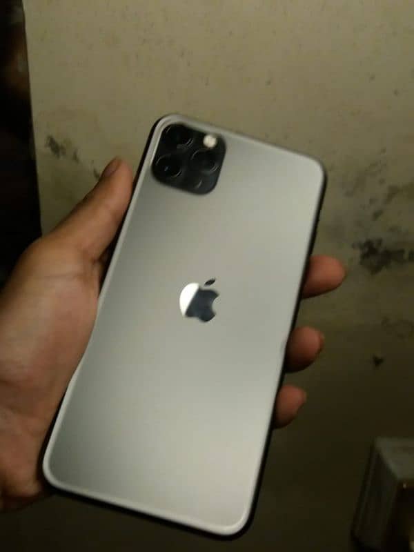 Iphone 11 pro max 0