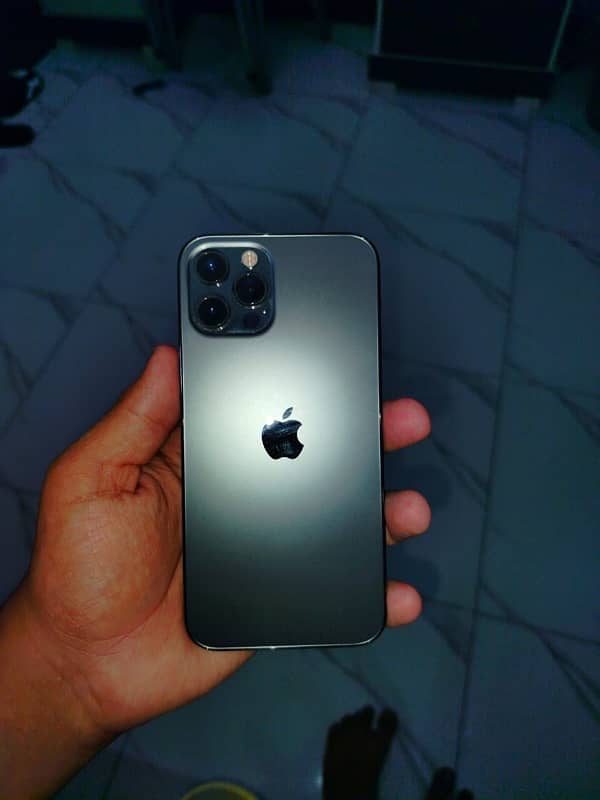 iPhone 12 pro 0