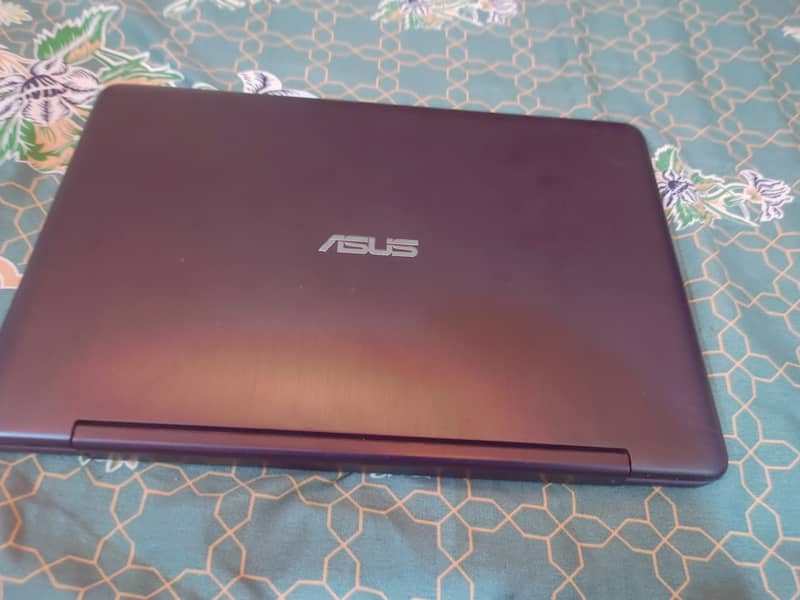 ASUS LAPTOP 5