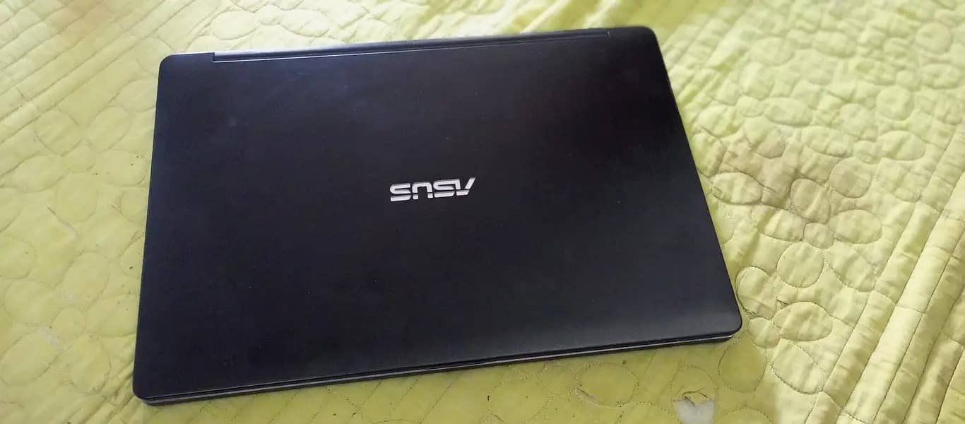 ASUS LAPTOP 10