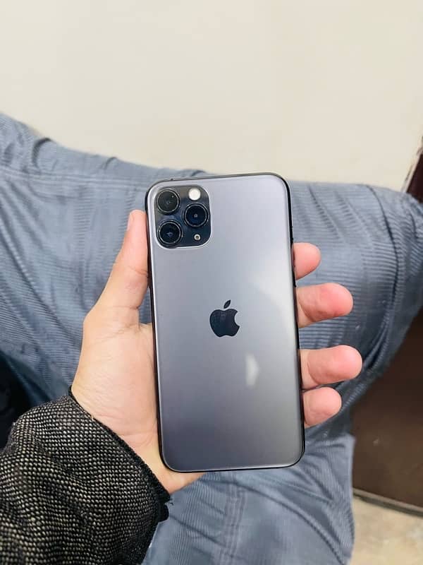 iPhone 11 pro PTA Approved 10/10 1