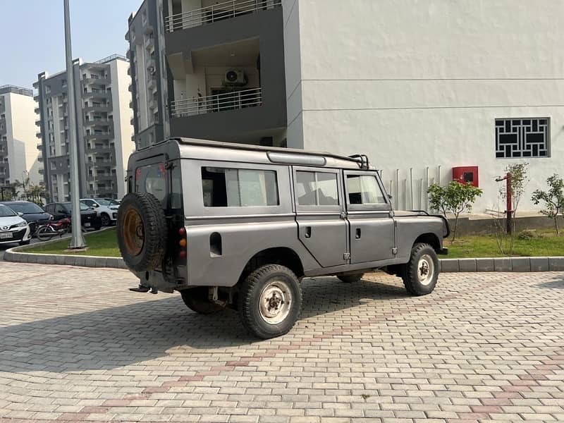 Land Rover Defender 1985 5