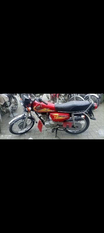 HONDA 125 2021 MDEL COLOR RED GOOD CONDITION 3