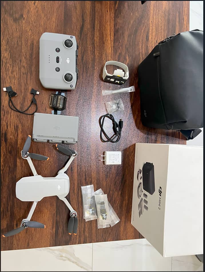 Dji Mini 2 with combo kit 11