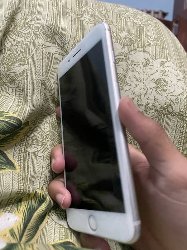 iPhone 8plus jv 64 GB 3