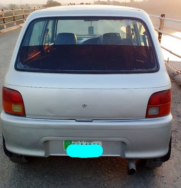 Daihatsu Cuore 2003 1