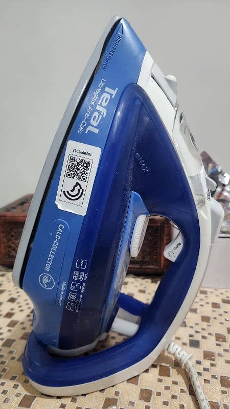 Tefal Steam Iron FV4964 2