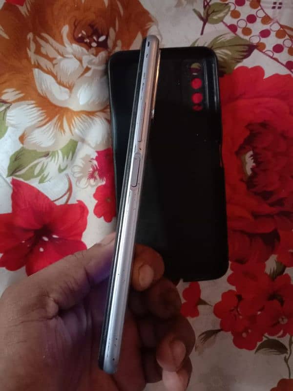 vivo y20 mobile  a. one working condition 3