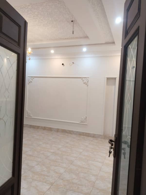 10 marla upper portion brand new available for rent in Parkview City Platinum Block Lahore 4