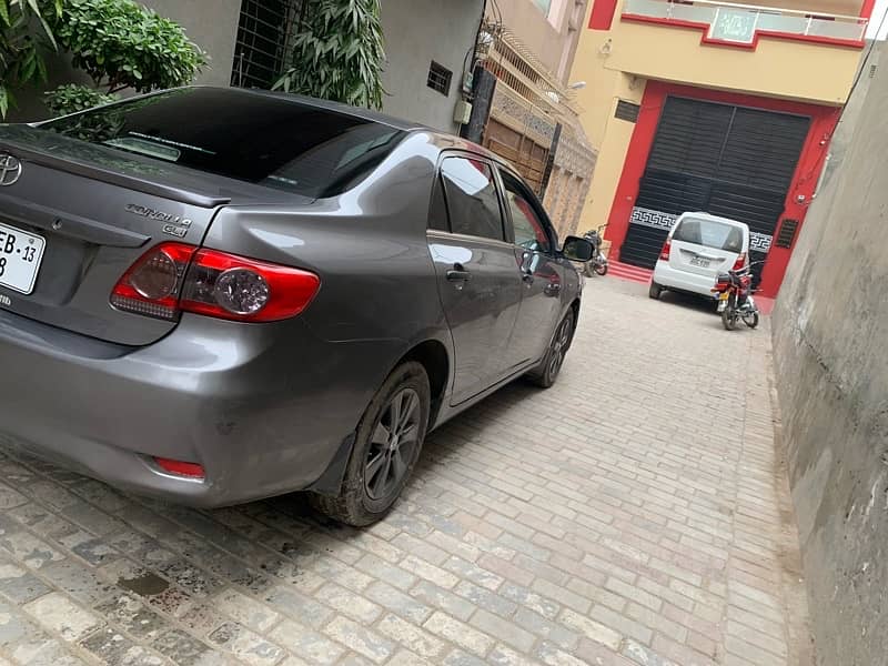 Toyota Corolla GLI 2013 5