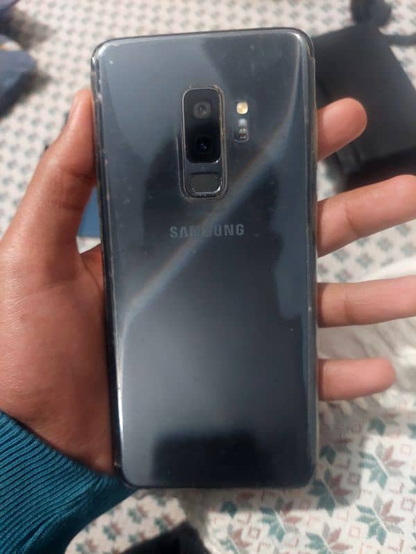 pta approved Samsung S9 plus 10/9 scratchless 1