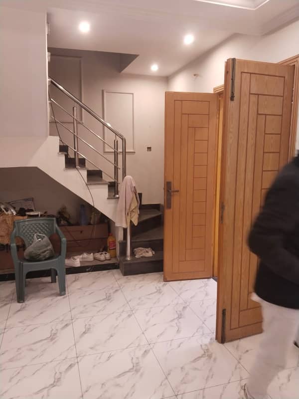 5Marla lower portion available for rent platinum Block Parkview City Lahore 5