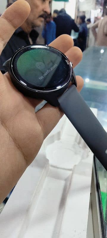 MI Watch 1