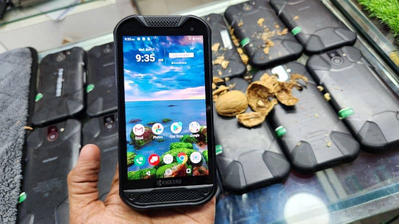 Rugged phone Made in Japan 0