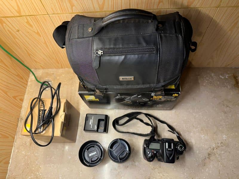 New Nikon D7100 camera with all accessories 3